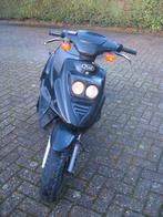 scooter TGB 101.S met papieren en 2 sleutels, Vélos & Vélomoteurs, Scooters | Marques Autre, Classe B (45 km/h), Enlèvement, Utilisé