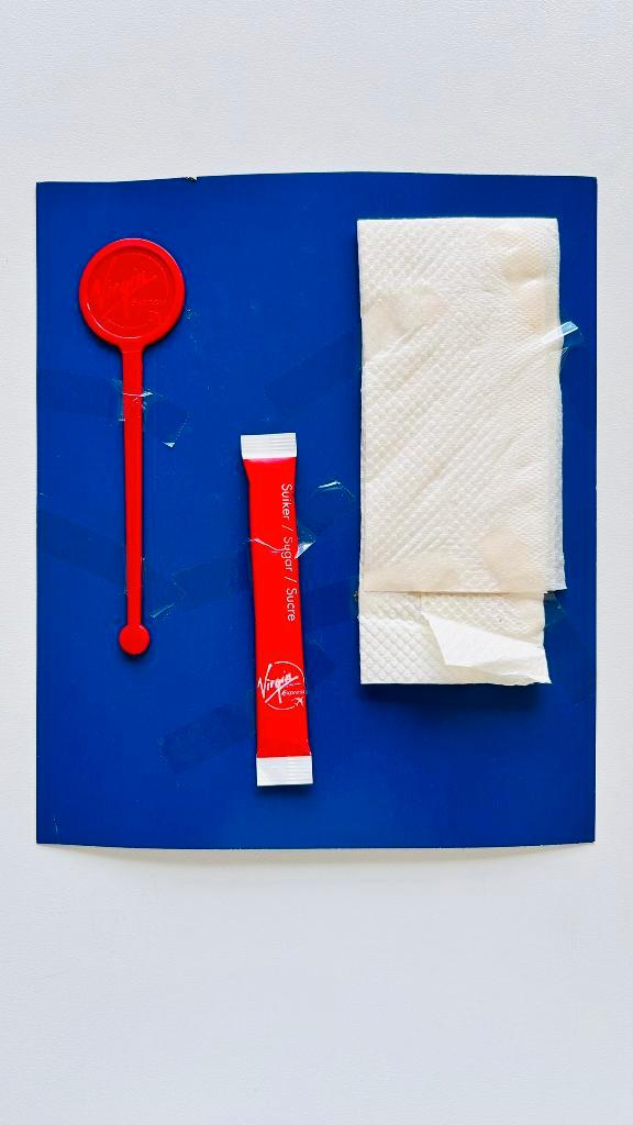 Virgin Express Catering Condiment 3-1 Napkin Stirrer Sugar, Verzamelen, Luchtvaart en Vliegtuigspotten, Nieuw, Overige typen, Ophalen of Verzenden