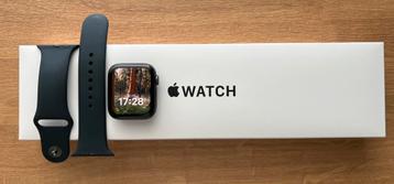 Apple Watch SE (1e generatie) inclusief accessoires beschikbaar voor biedingen
