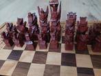 'Uniek vintage houten schaakbord Indonesisch houtsnijwerk', Ophalen of Verzenden