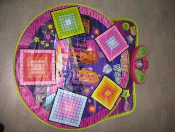 Dansmat (Dance Mixer) beschikbaar voor biedingen