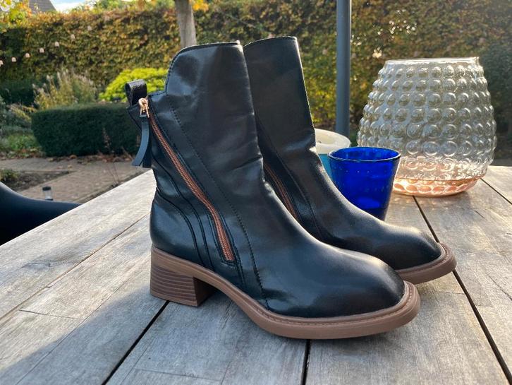 Modieuze dames laarzen maat 41, Kleding | Dames, Schoenen, Nieuw, Bruin, Ophalen of Verzenden