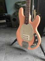 Upgegrade sterling ray 4, Muziek en Instrumenten, Snaarinstrumenten | Gitaren | Bas, Ophalen of Verzenden, Zo goed als nieuw
