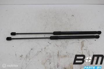 Set gasdrukveren achterklep VW Polo 2G AW 2G6827550B beschikbaar voor biedingen