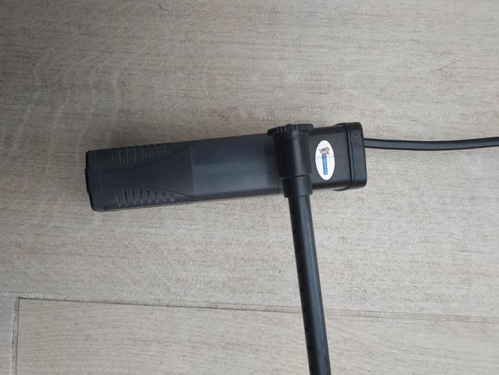 Aqua-Flow 50 met 4 crtridge (leeg), Dieren en Toebehoren, Vissen | Aquaria en Toebehoren, Zo goed als nieuw, Filter of Co2, Ophalen of Verzenden