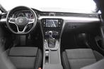 Volkswagen Passat Variant 1.5 TSi *1ste Eigenaar*Navigatie*, Auto's, 1498 cc, 4 cilinders, Blauw, Bedrijf