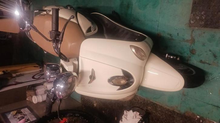 Scooter razzo 200EURO ZO MEENEMEN, Fietsen en Brommers, Scooters | SYM, Gebruikt, Overige modellen, Klasse A (25 km/u), Benzine