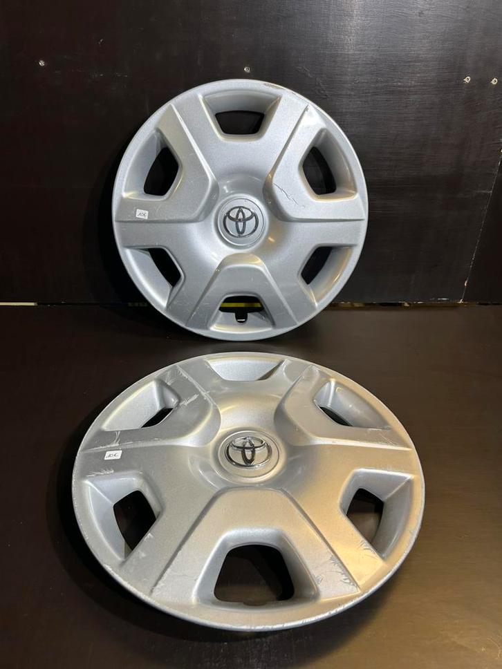 2 wieldoppen Toyota yaris aygo verso 14", Auto diversen, Wieldoppen, Gebruikt, Ophalen of Verzenden