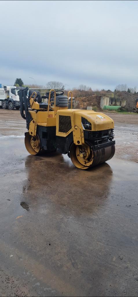 CAT Caterpillar CB214E Trilwals, Zakelijke goederen, Machines en Bouw | Kranen en Graafmachines, Ophalen