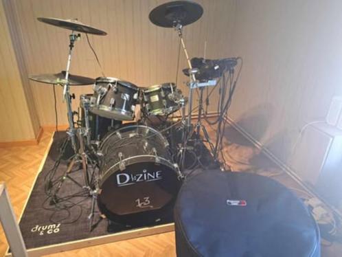 Drum Roland 507 (nieuwstaat) 2500euro, Muziek en Instrumenten, Drumstellen en Slagwerk, Zo goed als nieuw, Roland, Elektronisch