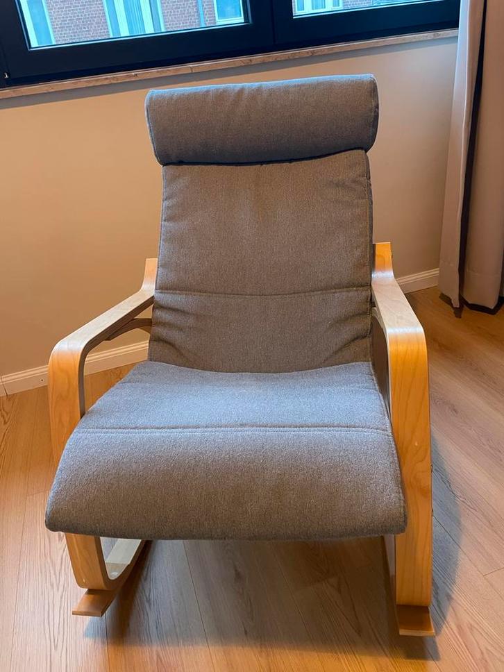POÄNG schommelstoel IKEA - grijs kussen, Huis en Inrichting, Fauteuils, Gebruikt, Hout, Stof, 75 tot 100 cm, 75 tot 100 cm, Ophalen