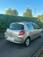 Renault clio 3 annee 2010 toi panoramique ouvrant, Autos, 5 places, Berline, Beige, Cuir et Tissu