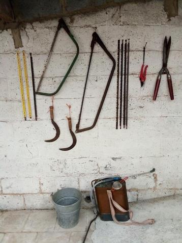 OUTILS DE JARDINAGE