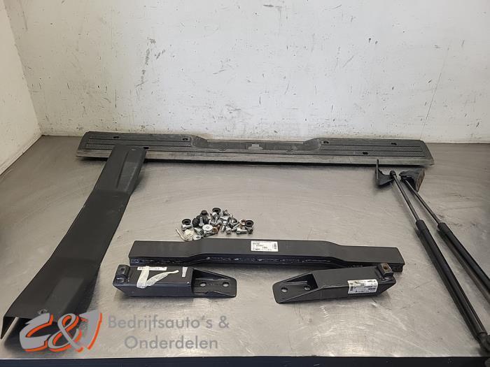 Achterklep van een Mercedes Vito (7368), Auto-onderdelen, Carrosserie, Achterklep, Mercedes-Benz, Gebruikt, 3 maanden garantie