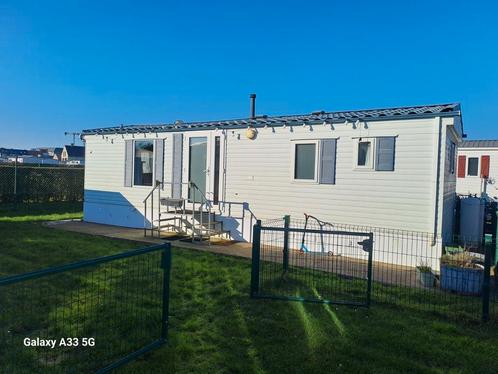 TE KOOP : goed onderhoude stacaravan bredene, Caravans en Kamperen, Stacaravans, Ophalen of Verzenden