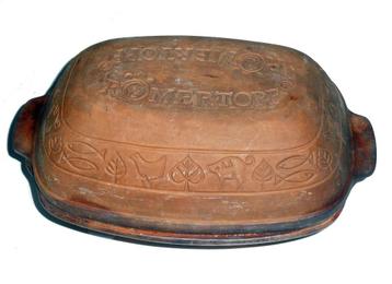 Römertopf en terre cuite pour cuisson saine et savoureuse. beschikbaar voor biedingen