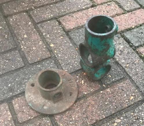 Ronde voetplaat & combinatie koppeling, Doe-het-zelf en Bouw, IJzerwaren en Bevestigingsmiddelen, Gebruikt, Ophalen