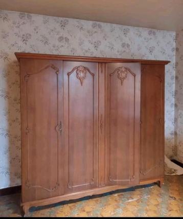 Garde robe avec penderie et étagères  beschikbaar voor biedingen