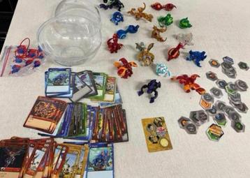 Bakugan Battle Ball - 17 poppetjes + veel kaarten tokens set beschikbaar voor biedingen