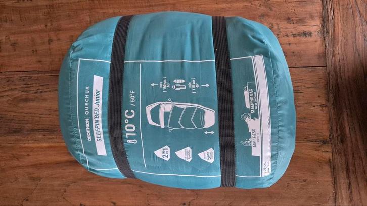 Sleepin 2-in-1 slaapzak- en mat kind Quechua perfecte staat, Caravans en Kamperen, Slaapzakken, Zo goed als nieuw, Ophalen