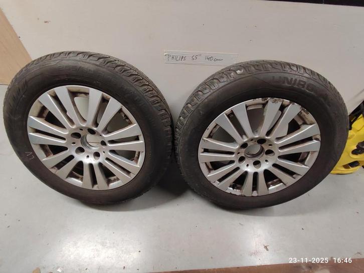 205 60 R16 Uniroyal winterbanden - zo goed als NIEUW!!! Zgan, Auto-onderdelen, Banden en Velgen, Band(en), Winterbanden, 16 inch