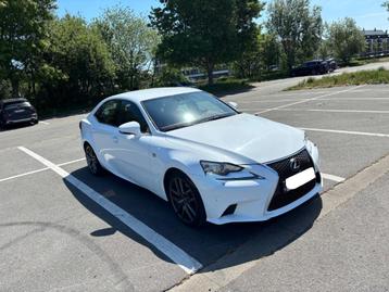 Lexus Is 300h, Autos, Cuir, Achat, 109 g/km, Automatique