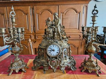 horloge ancienne et 2 chandeliers, Enlèvement