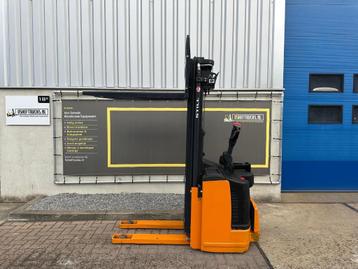 VS-22396 Elektrische triplex stapelaar Still EGVS14 4.940mm beschikbaar voor biedingen