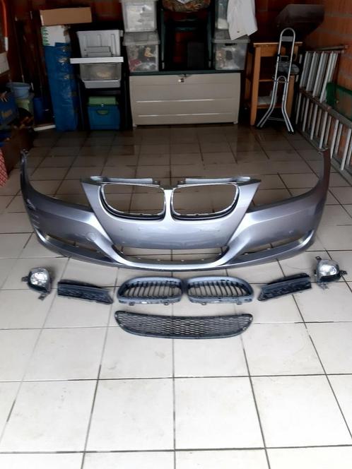 Voorbumper BMW E90 van 2010 geen pdc of ruitensproeiergaten, Auto-onderdelen, Carrosserie, Bumper, BMW, Voor, Rechts, Gebruikt