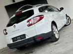 Renault Mégane SW 2.0i Privilège *CUIR + GPS + CLIM + BAUT, Auto's, Euro 5, Gebruikt, Zwart, 4 cilinders