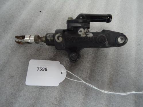 R6 1999 - 2002 Yamaha Rempomp D1-21318, Motoren, Onderdelen | Yamaha
