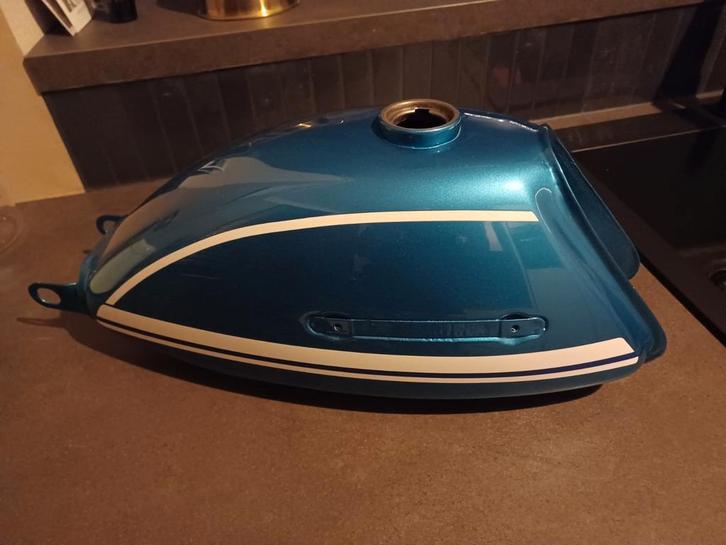 Suzuki AC50 1974 AC 50 A benzinetank benzine tank perfect, Fietsen en Brommers, Brommeronderdelen | Oldtimers, Tank, Ophalen