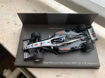 F1 McLaren Mercedes MP4-16 M. Hakkinen beschikbaar voor biedingen