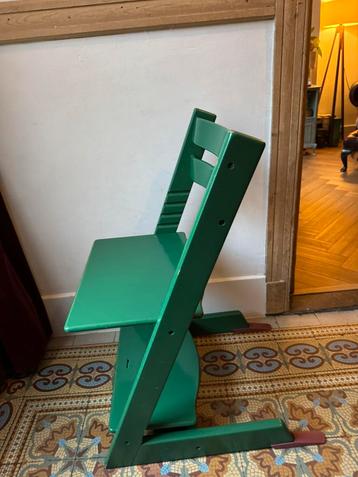 Donker groene tripp trapp stoel Stokke beschikbaar voor biedingen