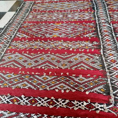 Prachtige Marokkaanse berber kilim rug, Maison & Meubles, Ameublement | Tapis & Moquettes, Utilisé, Rouge, Enlèvement ou Envoi
