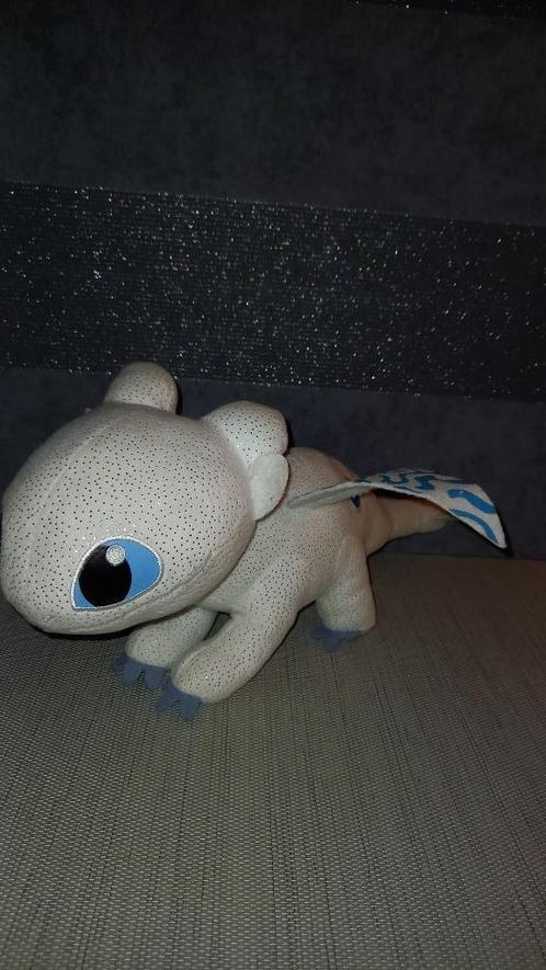 Light Fury knuffel, Kinderen en Baby's, Speelgoed | Knuffels en Pluche, Gebruikt, Overige typen, Ophalen of Verzenden
