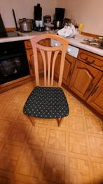 TABLE SALLE A MANGER EN HETRE MASSIF, Cinq personnes ou plus, Enlèvement, Utilisé, 50 à 100 cm