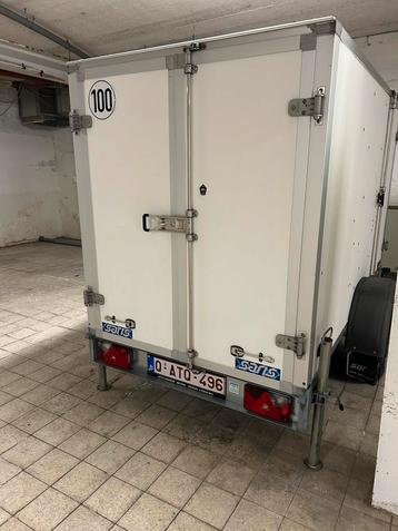 Saris Gesloten Aanhanger beschikbaar voor biedingen