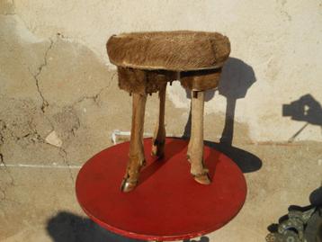 Tabouret tripode vintage pieds biche, Enlèvement ou Envoi, Utilisé, Matériaux autres