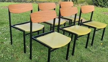 Ensemble vintage de chaises vertes
