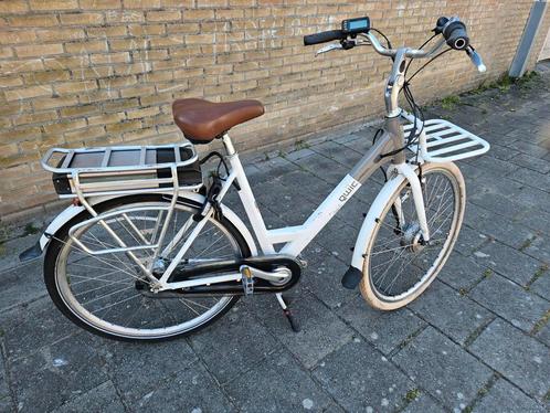 Qwic Transportfiets 28 inch met kratdrager, Fietsen en Brommers, Fietsen | Dames | Damesfietsen, Zo goed als nieuw, Versnellingen