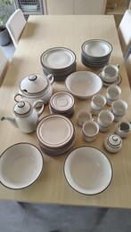 Servies kompleet, Huis en Inrichting, Ophalen, Gebruikt, Overige stijlen, Compleet servies