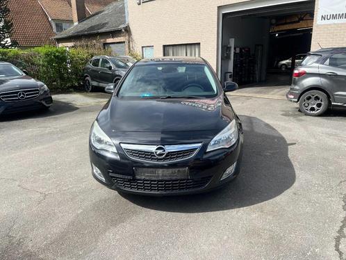 Opel Astra 1.7 CDTi ECOTEC Cosmo DPF, Autos, Opel, Entreprise, Achat, Astra, ABS, Airbags, Air conditionné, Alarme, Feux de virage