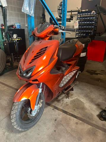 Yamaha aerox 70cc b klasse, Fietsen en Brommers, Tweetakt, Aerox, 70 cc, Ophalen of Verzenden