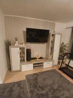 Tv kast, Enlèvement