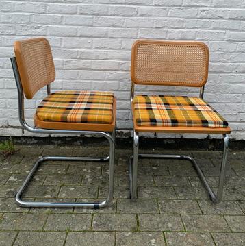 2 chaises cesca MB made in italy vintage 100€/p disponible aux enchères