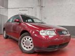 Audi A3 1.6i Attraction * LEZ OK * A/C * V/E *, Autos, Rouge, Achat, Boîte manuelle, Noir