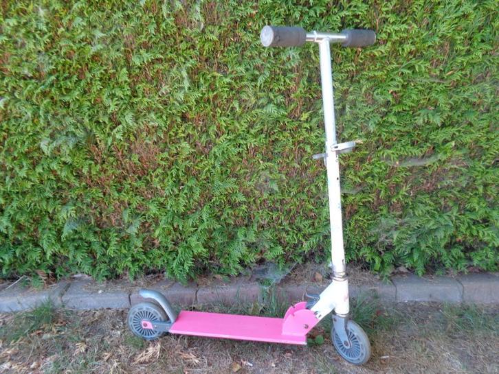 Trottinette enfant "Hello Kitty" - Mondo, Fietsen en Brommers, Steps, Gebruikt, Gewone step, Ophalen