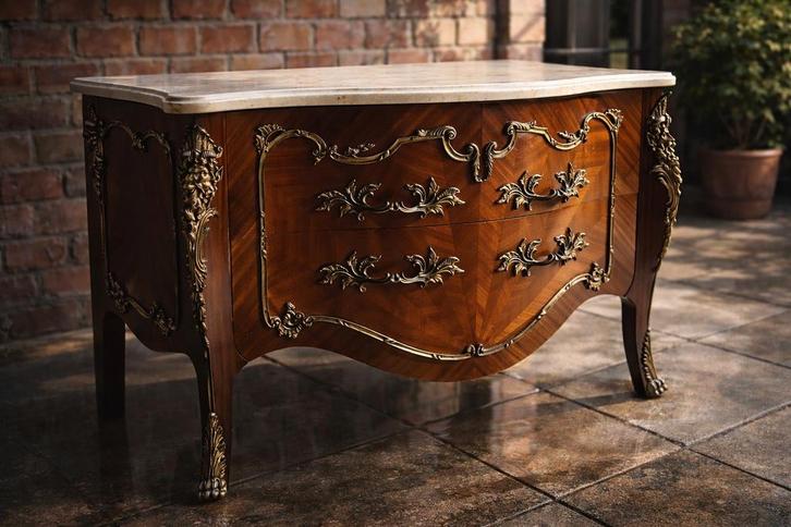 Commede Louis XV ancienne avec dessus en marbre, Antiquités & Art, Antiquités | Meubles | Armoires, Enlèvement