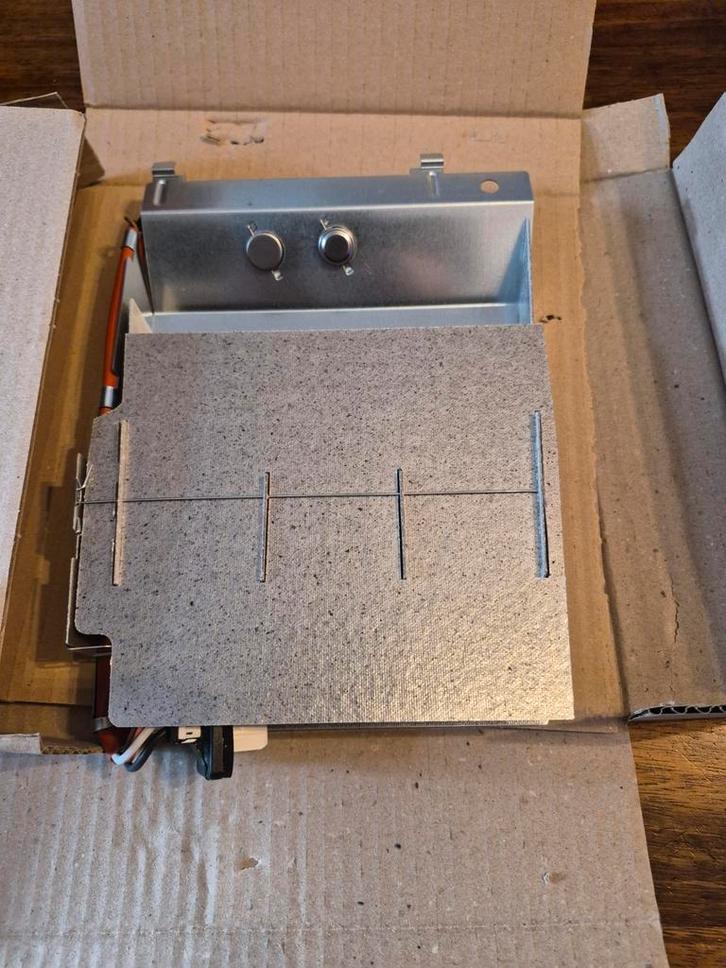 Whirlpool- élément chauffant 2400W. Résistance, Electroménager, Pièces & Accessoires, Neuf, Enlèvement ou Envoi